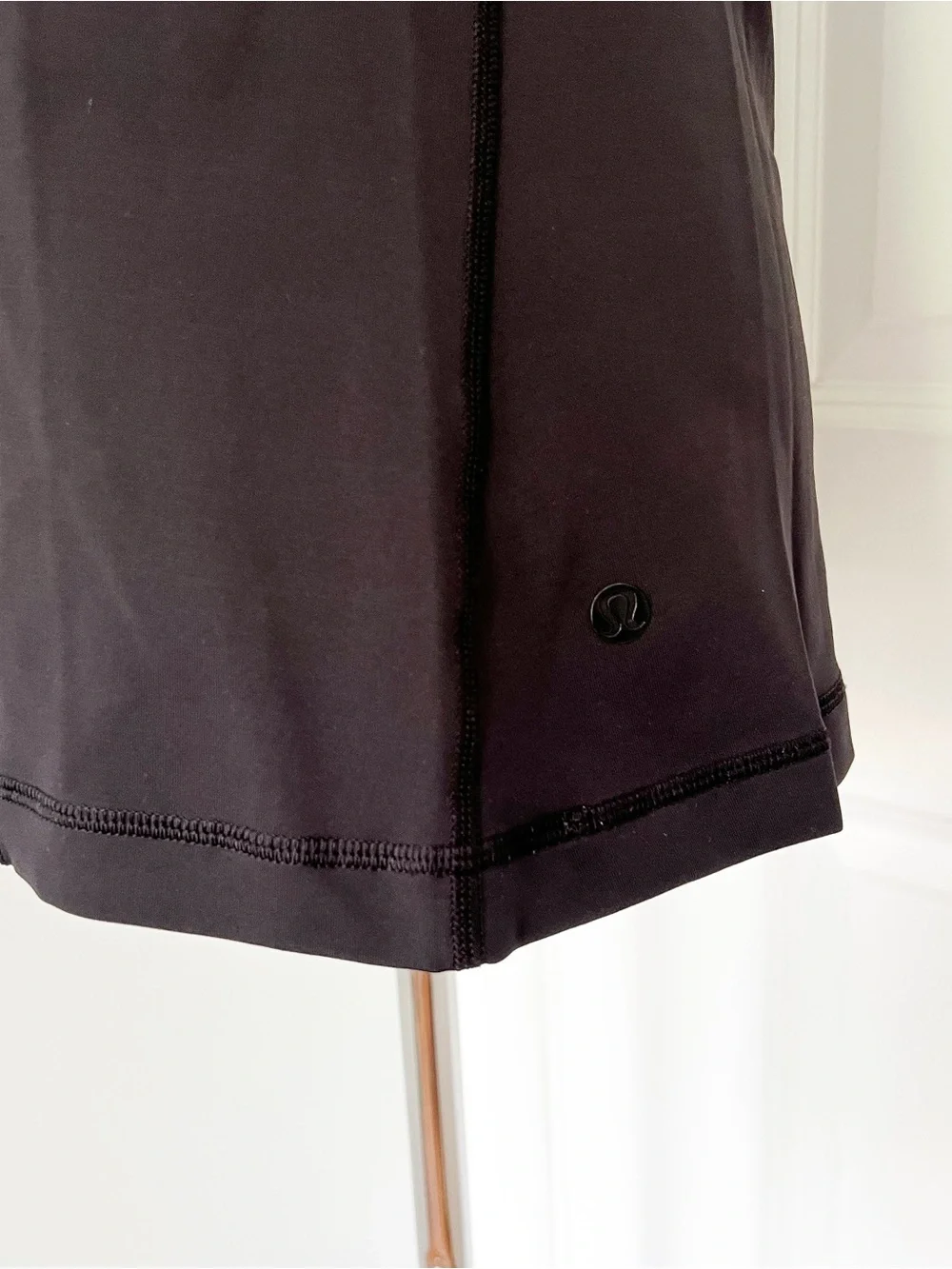 lululemon athletica Black Double-Strap Workout Tank - Size 6